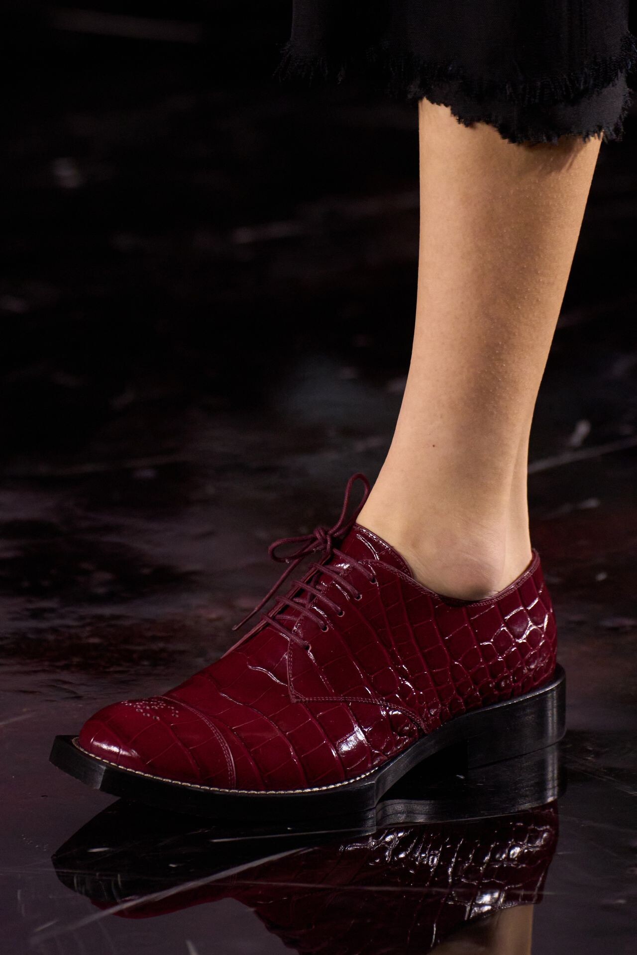 Detalle de calzado Chanel SS26 en pasarela