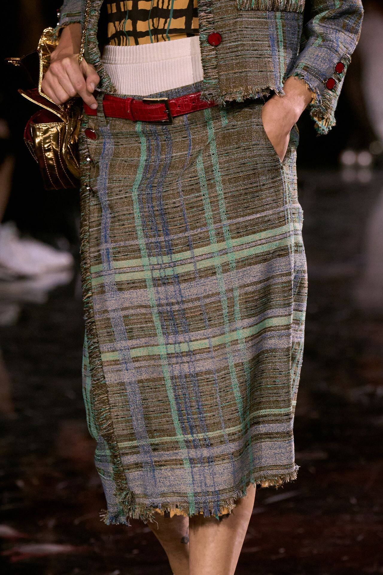 Detalle de tejido en Chanel SS26, reinterpretación del tweed