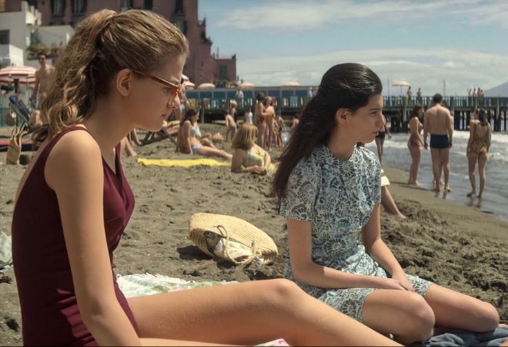 Lenù y Lila en una escena de La Amiga Estupenda